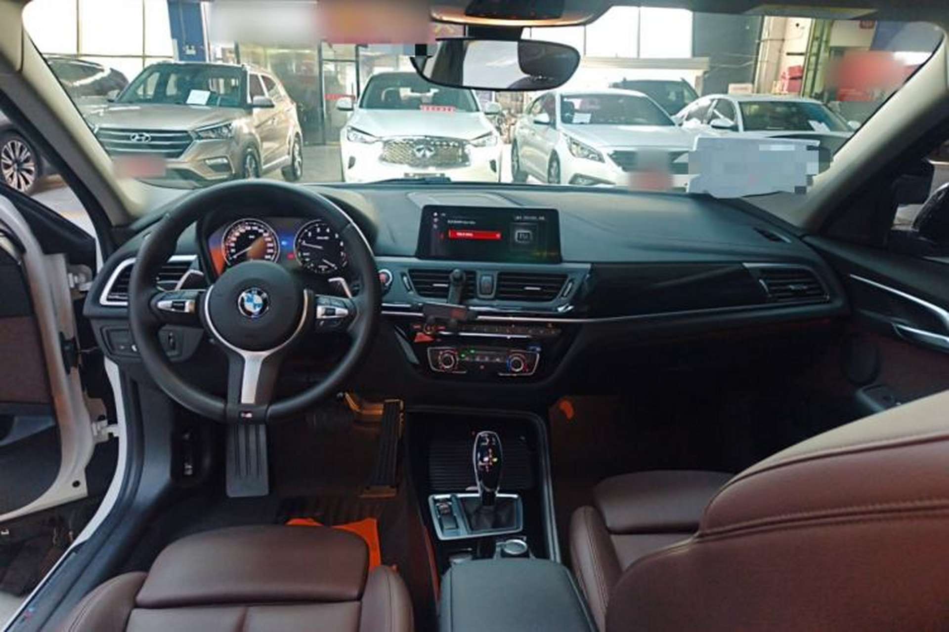 Used BMW 1 Series 2020 125i Leading Model M Sport Package Center Console