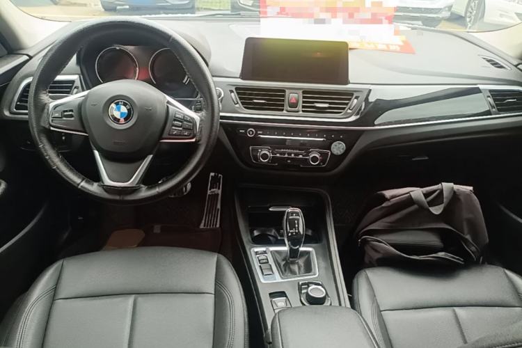 Used BMW 1 Series 2020 120i Fashion Model Center Console