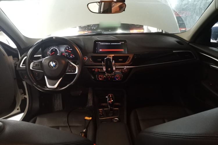 Used BMW 1 Series 2020 120i Fashion Model Center Console