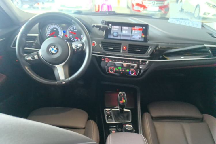 Used BMW 1 Series 2020 120i M Sport Package Center Console