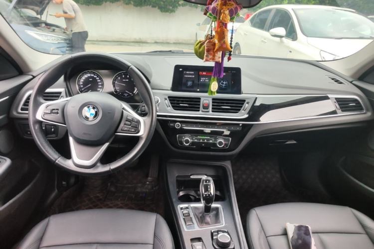 Used BMW 1 Series 2020 120i Fashion Model Center Console