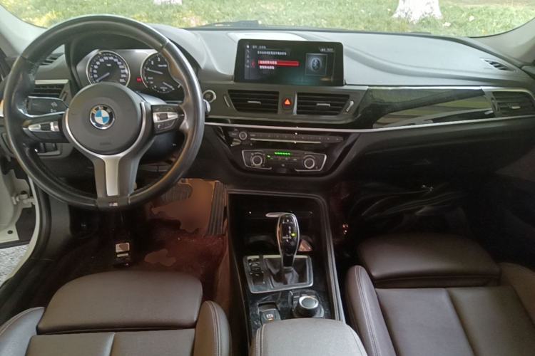 Used BMW 1 Series 2020 120i M Sport Package Center Console