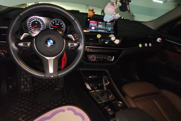 Used BMW 1 Series 2020 125i Leading Model M Sport Package Center Console