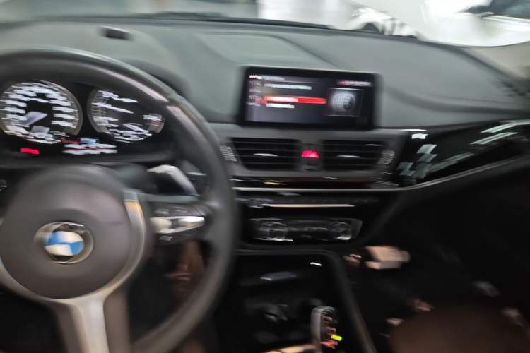 Used BMW 1 Series 2020 125i Leading Model M Sport Package Center Console