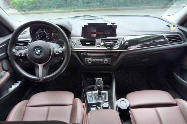 Used BMW 1 Series 2020 120i M Sport Package Center Console