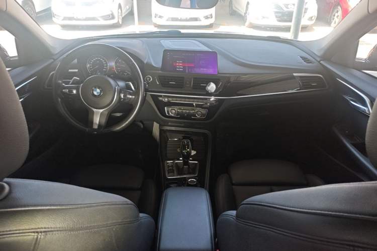 Used BMW 1 Series 2020 125i Leading Model M Sport Package Center Console
