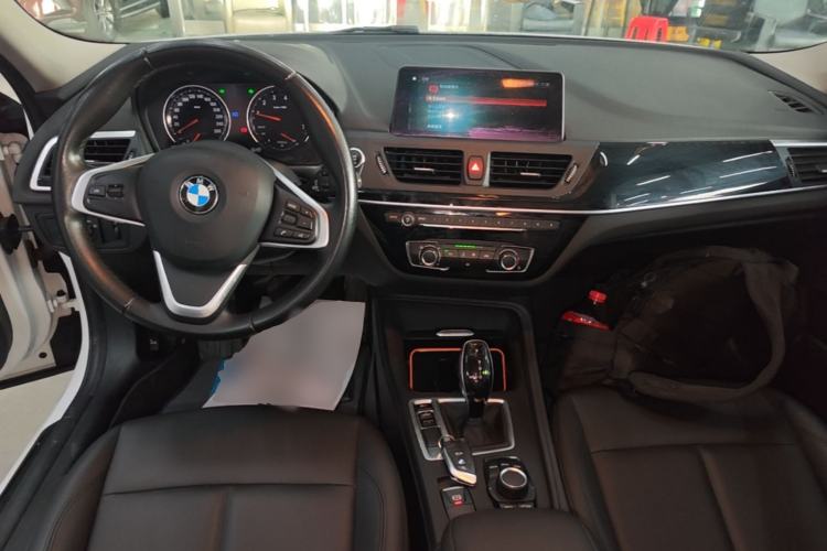 Used BMW 1 Series 2020 120i Fashion Model Center Console