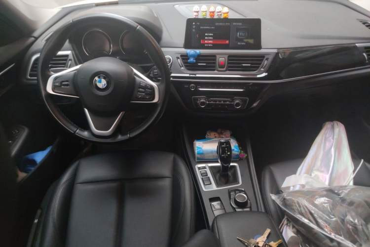 Used BMW 1 Series 2020 120i Fashion Model Center Console