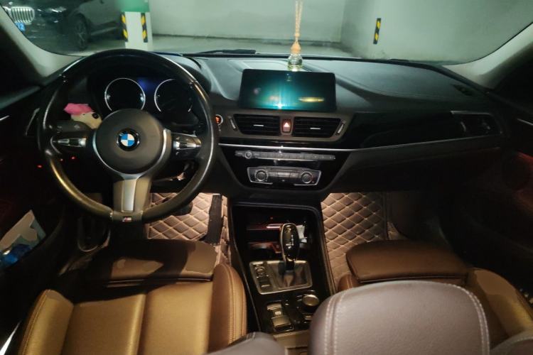 Used BMW 1 Series 2020 120i M Sport Package Center Console