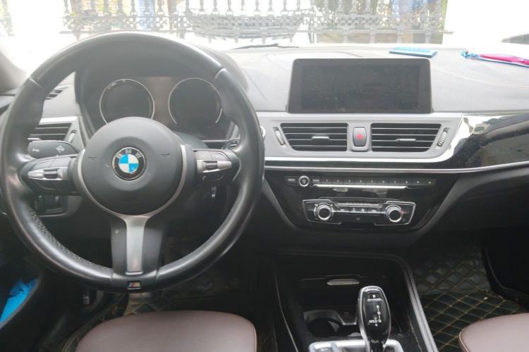 Used BMW 1 Series 2020 120i M Sport Package Center Console