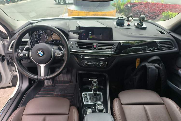 Used BMW 1 Series 2020 125i Leading Model M Sport Package Center Console