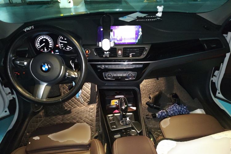 Used BMW 1 Series 2020 120i M Sport Package Center Console