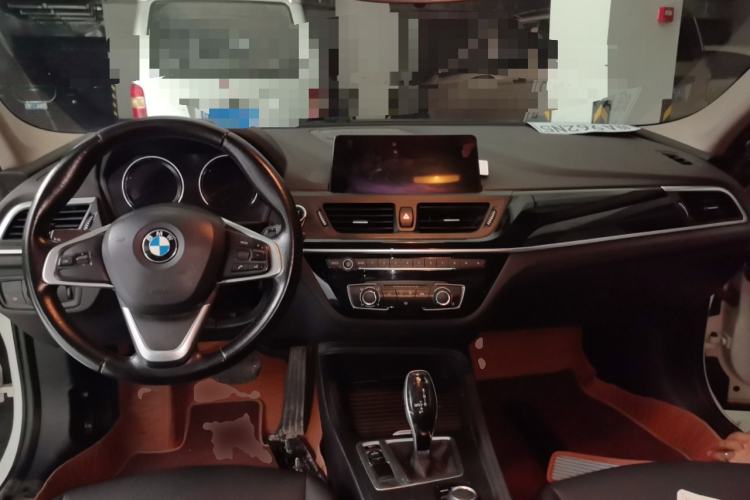 Used BMW 1 Series 2020 120i Fashion Model Center Console