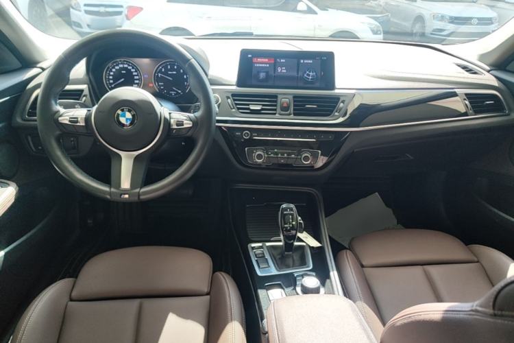 Used BMW 1 Series 2020 120i M Sport Package Center Console