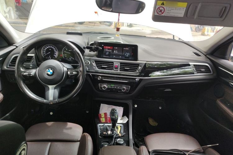 Used BMW 1 Series 2020 120i M Sport Package Center Console