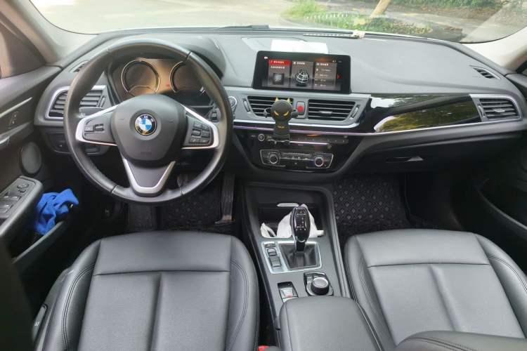 Used BMW 1 Series 2020 120i Fashion Model Center Console