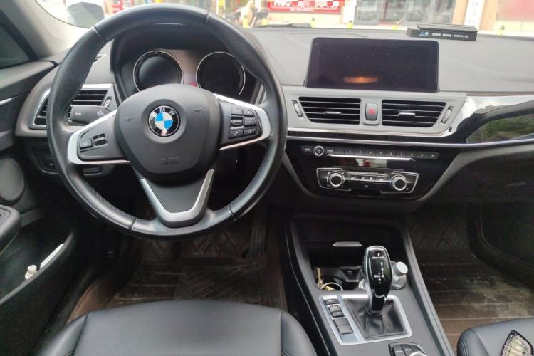 Used BMW 1 Series 2020 120i Fashion Model Center Console