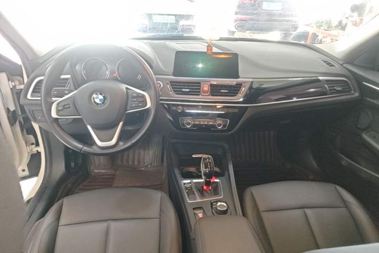 Used BMW 1 Series 2020 120i Fashion Model Center Console
