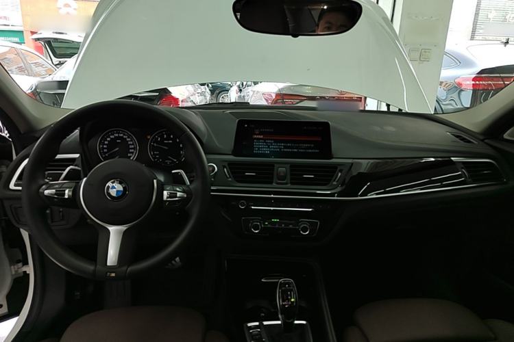 Used BMW 1 Series 2020 125i Leading Model M Sport Package Center Console