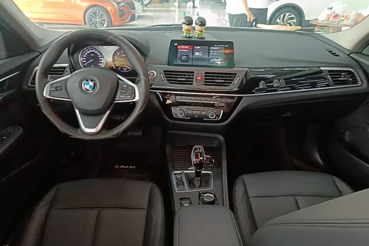 Used BMW 1 Series 2020 120i Fashion Model Center Console
