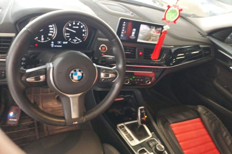 Used BMW 1 Series 2020 120i M Sport Package Center Console