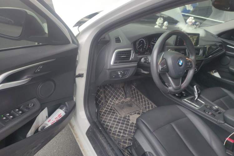 Used BMW 1 Series 2020 120i Fashion Model Driver Seat
