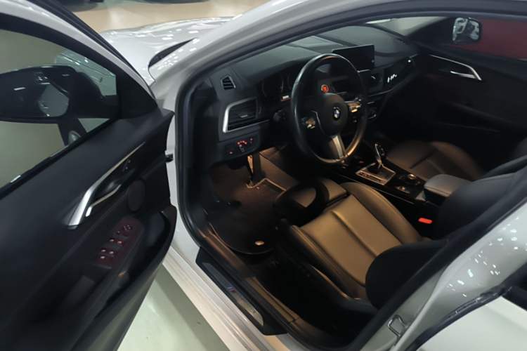 Used BMW 1 Series 2020 120i M Sport Package Driver Seat