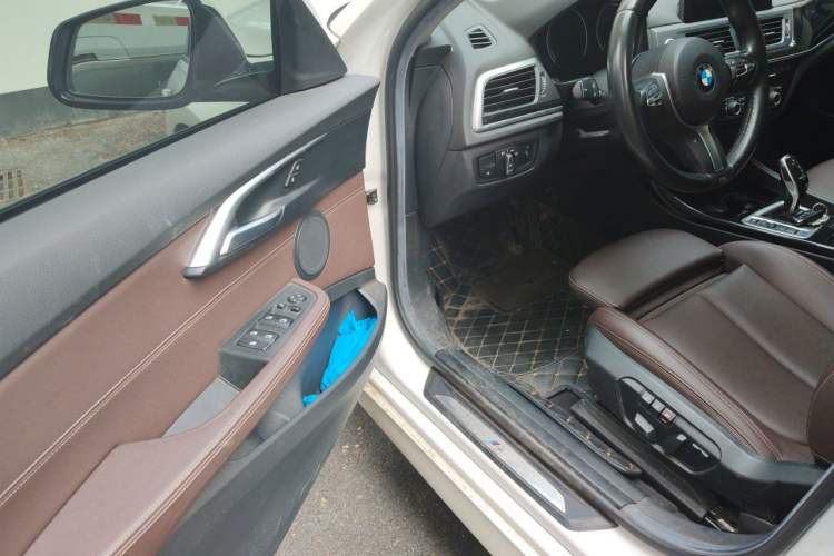 Used BMW 1 Series 2020 120i M Sport Package Driver Seat