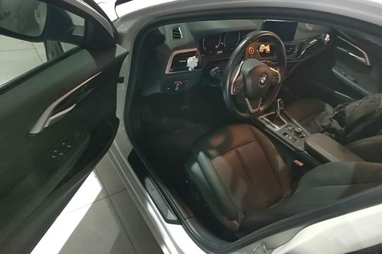 Used BMW 1 Series 2020 120i Fashion Model Driver Seat