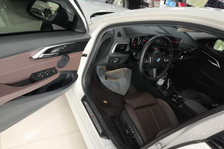 Used BMW 1 Series 2020 120i M Sport Package Driver Seat