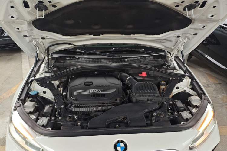 Used BMW 1 Series 2020 125i Leading Model M Sport Package Engine Bay