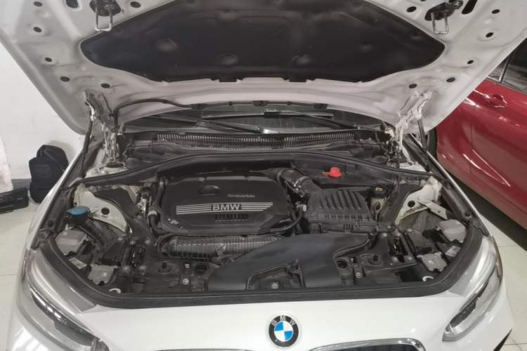 Used BMW 1 Series 2020 125i Leading Model M Sport Package Engine Bay