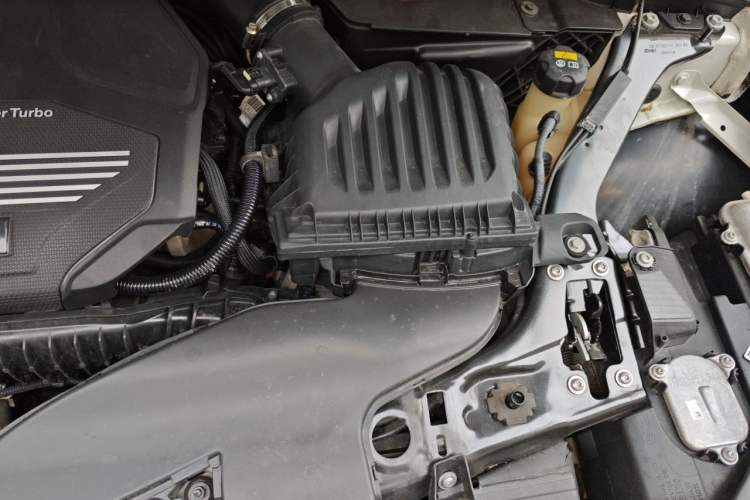 Used BMW 1 Series 2020 120i M Sport Package Engine Bay Left