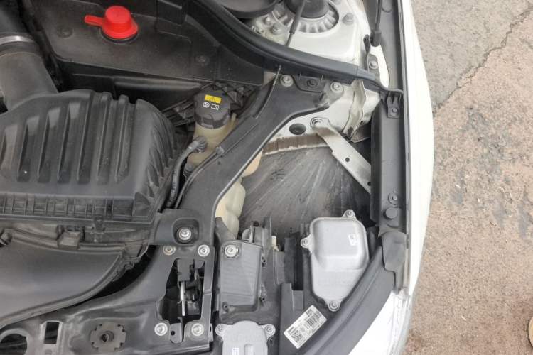 Used BMW 1 Series 2020 125i Leading Model M Sport Package Engine Bay Left