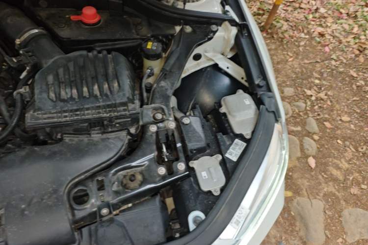 Used BMW 1 Series 2020 120i M Sport Package Engine Bay Left