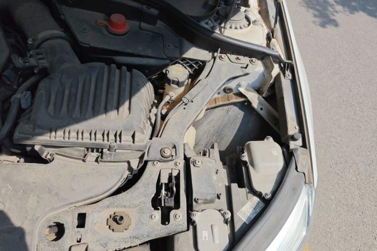 Used BMW 1 Series 2020 120i Fashion Model Engine Bay Left