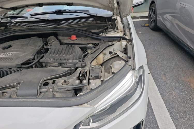 Used BMW 1 Series 2020 125i Leading Model M Sport Package Engine Bay Left