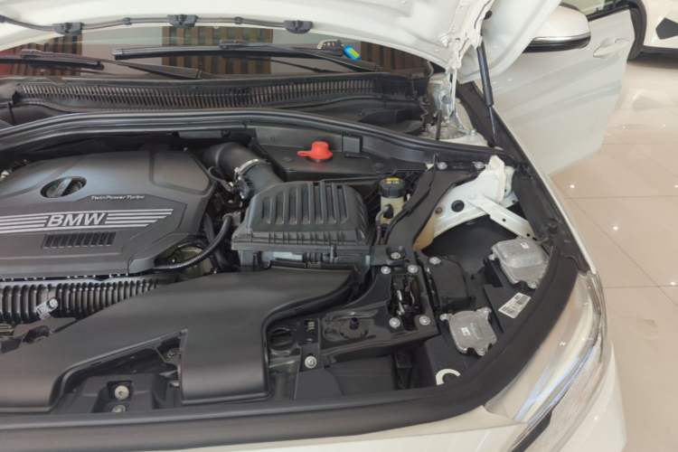 Used BMW 1 Series 2020 125i Leading Model M Sport Package Engine Bay Left