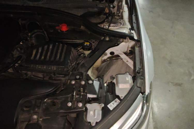 Used BMW 1 Series 2020 125i Leading Model M Sport Package Engine Bay Left