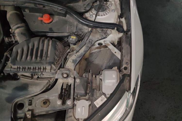 Used BMW 1 Series 2020 120i M Sport Package Engine Bay Left