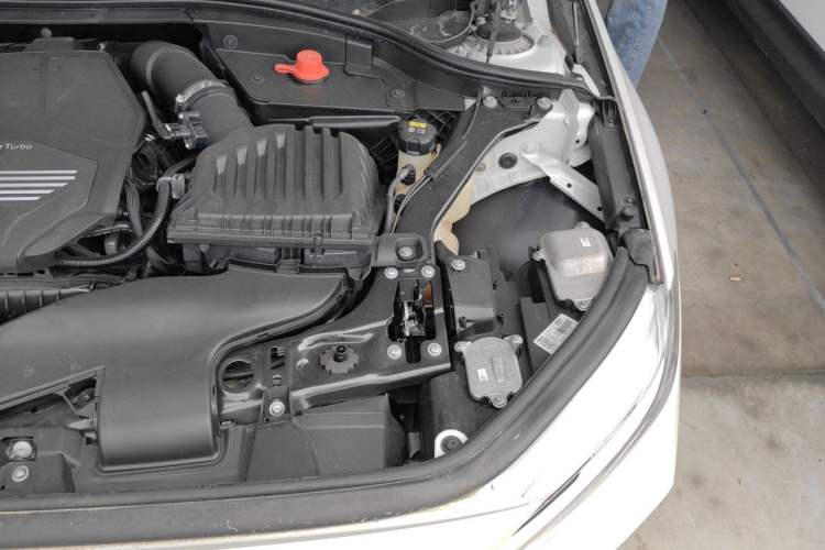 Used BMW 1 Series 2020 120i M Sport Package Engine Bay Left