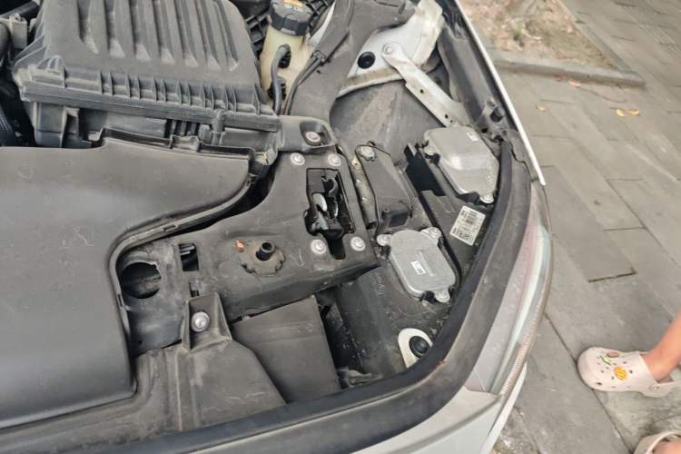 Used BMW 1 Series 2020 120i M Sport Package Engine Bay Left