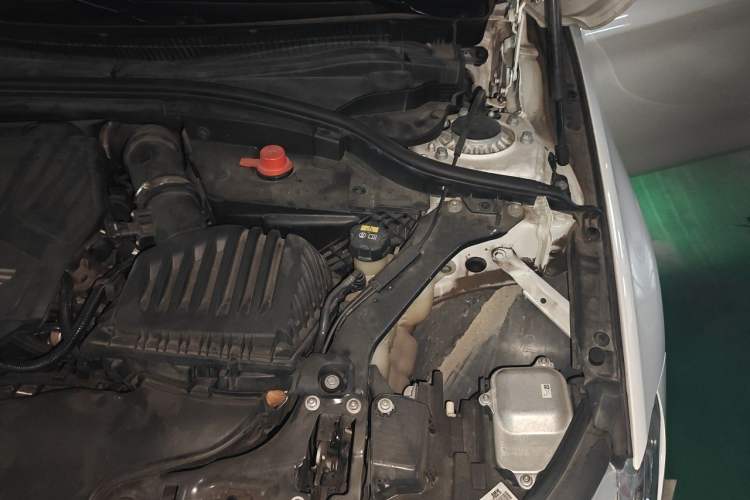 Used BMW 1 Series 2020 120i M Sport Package Engine Bay Left