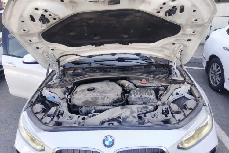 Used BMW 1 Series 2020 120i M Sport Package Engine Bay