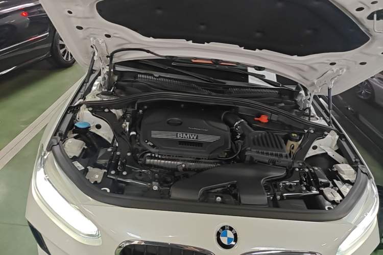 Used BMW 1 Series 2020 125i Leading Model M Sport Package Engine Bay