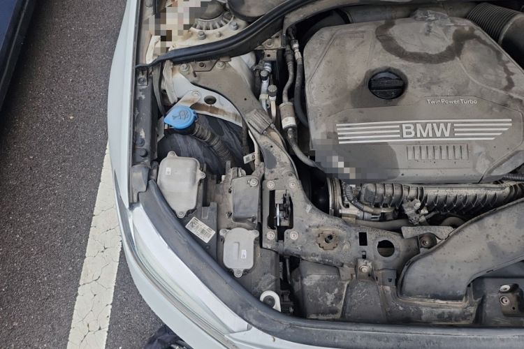 Used BMW 1 Series 2020 120i Fashion Model Engine Bay Right