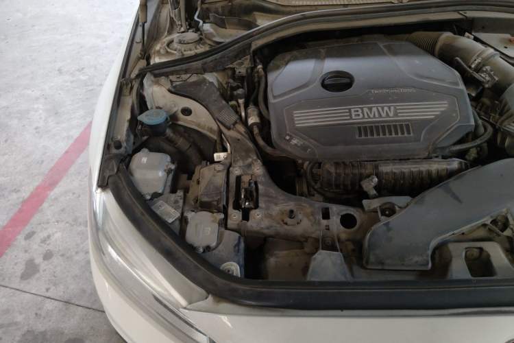 Used BMW 1 Series 2020 120i Fashion Model Engine Bay Right