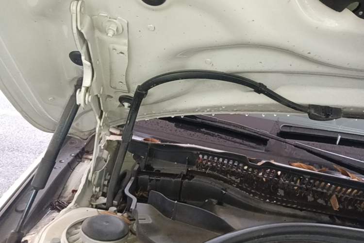 Used BMW 1 Series 2020 120i M Sport Package Engine Bay Right