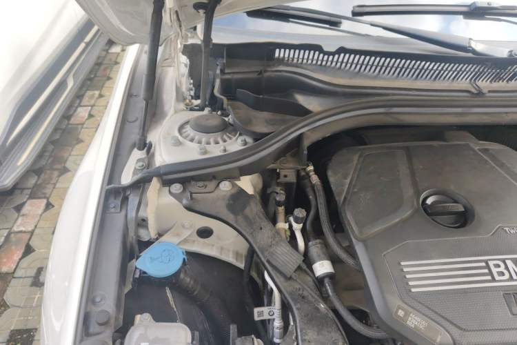 Used BMW 1 Series 2020 120i Fashion Model Engine Bay Right