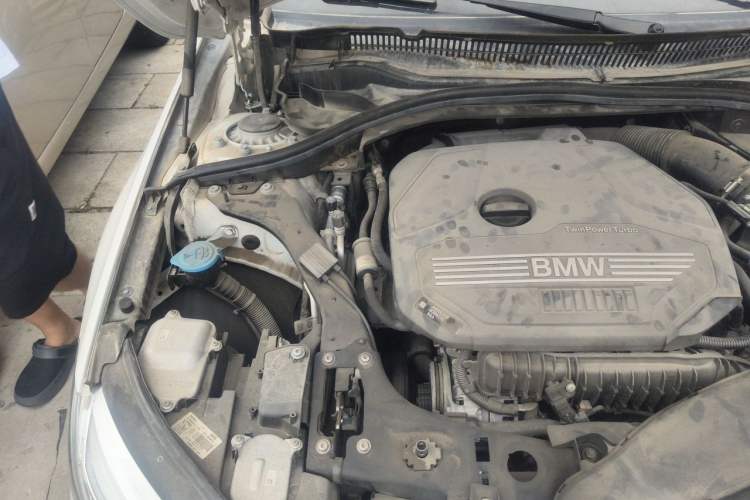 Used BMW 1 Series 2020 120i Fashion Model Engine Bay Right